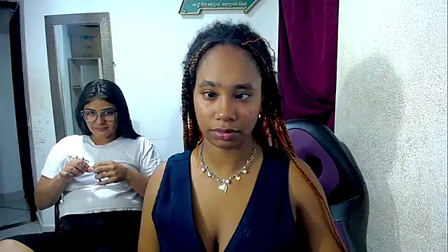 Snapshot of diabla_sexyboobs chatting on 02/17/26, 09:54 diabla sexyboobs online show from 02/17/26, 09:54