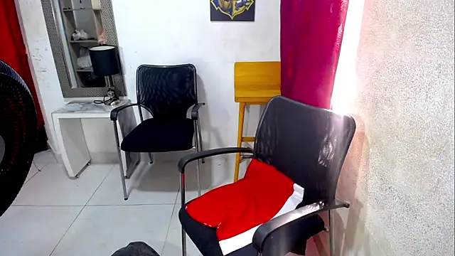 Snapshot of diabla_sexyboobs chatting on 02/21/26, 09:16 diabla sexyboobs online show from 02/21/26, 09:16