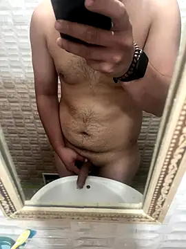 Snapshot of Cristian_099 chatting on 11/03/25, 04:08 Cristian 099 online show from 11/03/25, 04:08