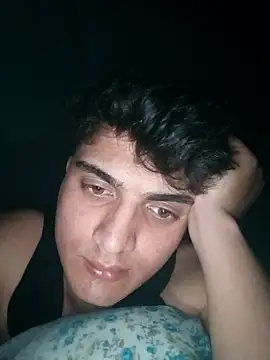 boy 3835 online show from 03/15/25, 04:02