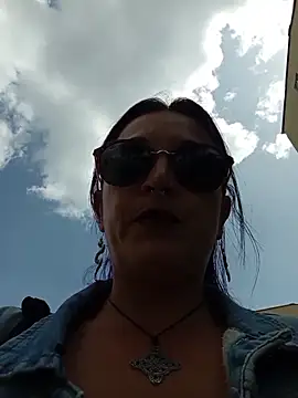 sophie banger online show from 12/14/25, 06:01