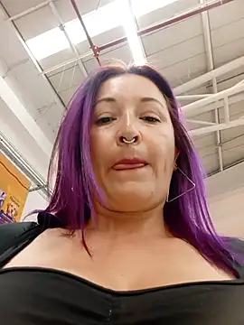 Snapshot of sophie_banger chatting on 05/18/26, 06:36 sophie banger online show from 05/18/26, 06:36