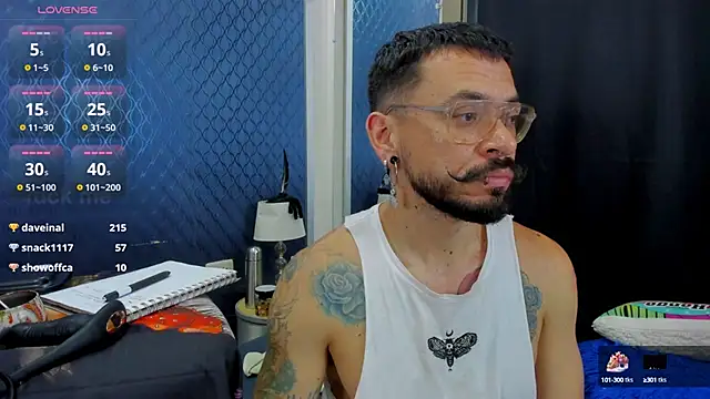 Snapshot of leondevereda chatting on 01/29/25, 03:01 leondevereda online show from 01/29/25, 03:01