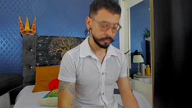 Snapshot of leondevereda chatting on 02/03/25, 07:31 leondevereda online show from 02/03/25, 07:31