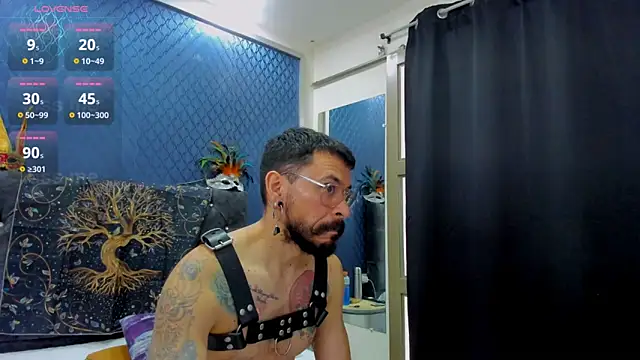 Snapshot of leondevereda chatting on 02/11/25, 06:55 leondevereda online show from 02/11/25, 06:55