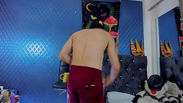 Snapshot of leondevereda chatting on 03/03/25, 01:42 leondevereda online show from 03/03/25, 01:42