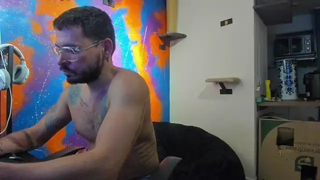 Snapshot of leondevereda chatting on 09/15/25, 10:10 leondevereda online show from 09/15/25, 10:10