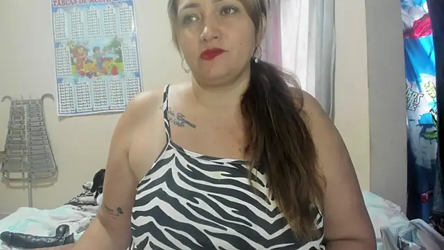 Snapshot of Paula-Harrison chatting on 04/25/26, 01:25 Paula-Harrison online show from 04/25/26, 01:25