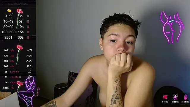 Snapshot of TRIXIE_TANG28 chatting on 03/16/25, 11:04 TRIXIE TANG28 online show from 03/16/25, 11:04