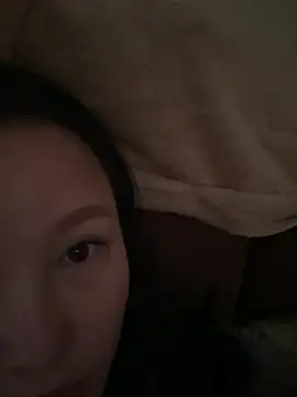 Snapshot of Krismil3 chatting on 04/03/26, 11:25 Krismil3 online show from 04/03/26, 11:25