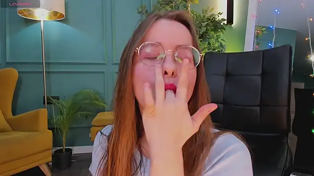 Snapshot of CassieCool chatting on 12/30/24, 08:58 CassieCool online show from 12/30/24, 08:58