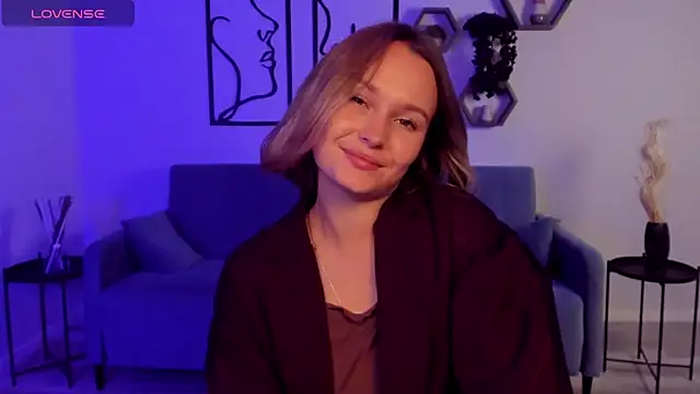 BritnieCute online show from 10/06/25, 05:27