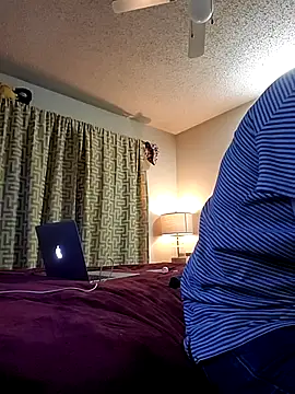 Snapshot of big8dall chatting on 10/11/25, 01:49 big8dall online show from 10/11/25, 01:49