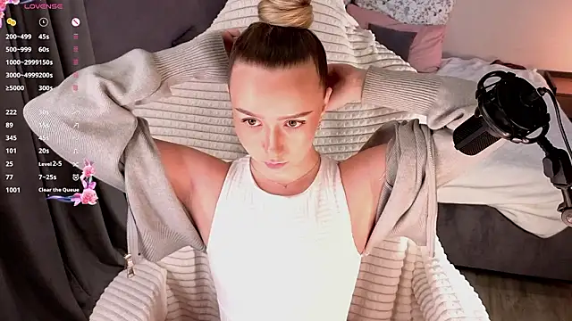 HollisBeckett online show from 03/01/26, 03:08