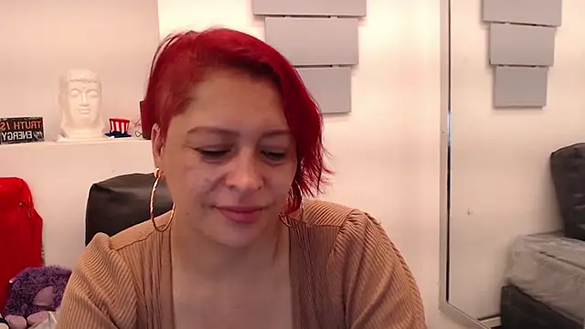 Snapshot of eva_twiss chatting on 06/24/26, 05:01 eva twiss online show from 06/24/26, 05:01