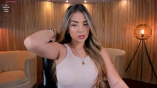 Snapshot of ChloePreston_ chatting on 01/28/25, 10:45 ChloePreston  online show from 01/28/25, 10:45