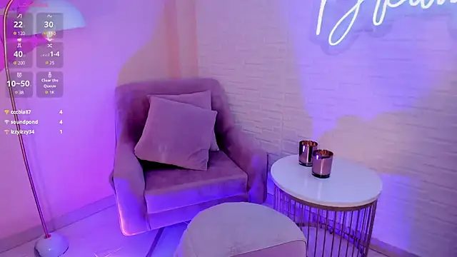 Snapshot of ChloePreston_ chatting on 03/21/25, 04:51 ChloePreston  online show from 03/21/25, 04:51