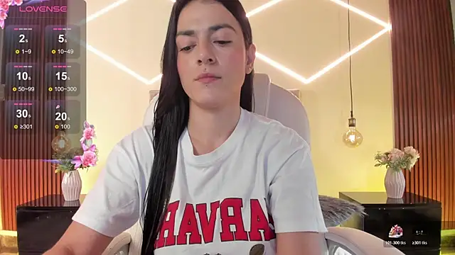 BellaClaiir online show from 01/06/26, 01:59