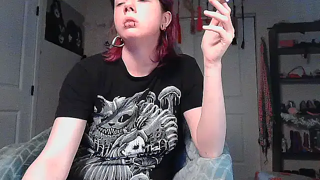 Snapshot of GoddessPinxx chatting on 06/09/26, 07:36 GoddessPinxx online show from 06/09/26, 07:36