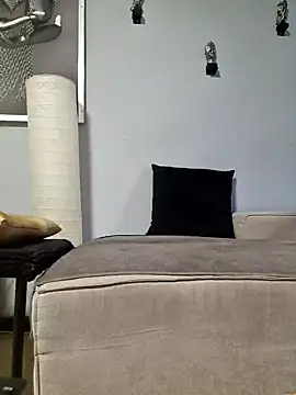 dickinyouto online show from 01/19/25, 09:34