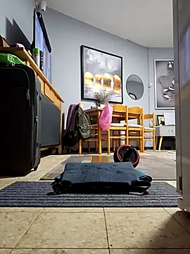 Snapshot of dickinyouto chatting on 11/17/25, 06:03 dickinyouto online show from 11/17/25, 06:03