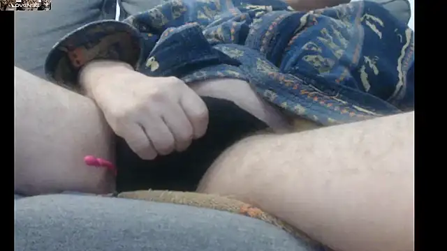 Snapshot of Bretoncool chatting on 12/31/24, 09:06 Bretoncool online show from 12/31/24, 09:06