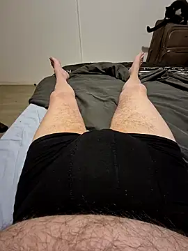 Snapshot of Bretoncool chatting on 02/14/25, 05:09 Bretoncool online show from 02/14/25, 05:09