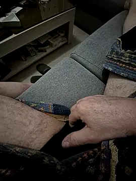 Snapshot of Bretoncool chatting on 02/26/25, 06:43 Bretoncool online show from 02/26/25, 06:43