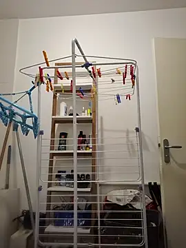 Snapshot of Bretoncool chatting on 09/22/25, 08:38 Bretoncool online show from 09/22/25, 08:38