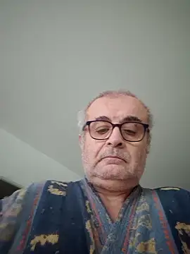 Snapshot of Bretoncool chatting on 10/06/25, 06:55 Bretoncool online show from 10/06/25, 06:55