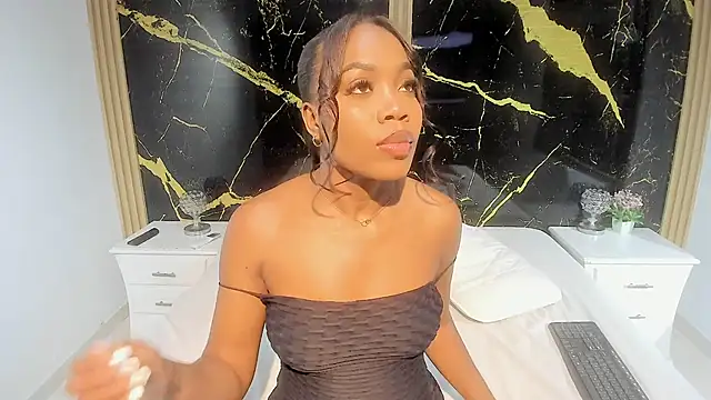 CarlieLyn online show from 03/04/26, 07:09