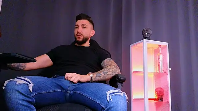MightyAaron66 online show from 02/13/25, 05:58