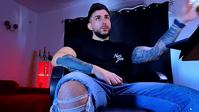 MightyAaron66 online show from 10/28/25, 09:57