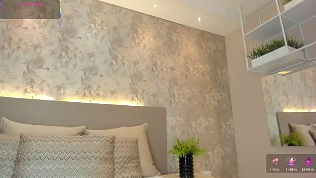 Snapshot of JadaKai chatting on 10/13/25, 01:16 JadaKai online show from 10/13/25, 01:16