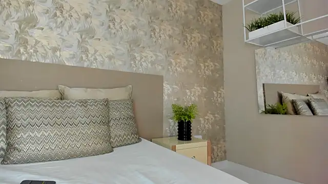 Snapshot of JadaKai chatting on 11/09/25, 01:04 JadaKai online show from 11/09/25, 01:04