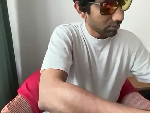 Snapshot of dominanthubby chatting on 06/09/26, 07:31 dominanthubby online show from 06/09/26, 07:31