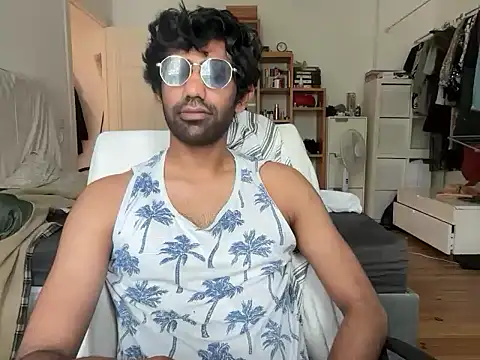Snapshot of dominanthubby chatting on 06/12/26, 07:51 dominanthubby online show from 06/12/26, 07:51