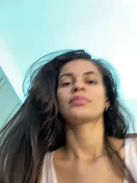 cuteluci  online show from 12/20/24, 12:38