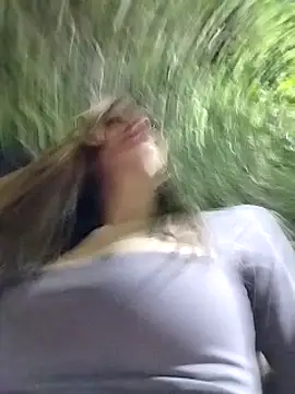 cuteluci  online show from 01/04/25, 01:42