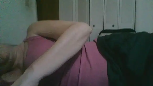 Snapshot of Emilylyn2501 chatting on 04/15/26, 03:24 Emilylyn2501 online show from 04/15/26, 03:24