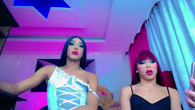 NahomiCamper online show from 01/25/25, 04:23