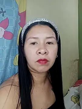 Snapshot of Daniela_gonzal chatting on 03/13/25, 03:44 Daniela gonzal online show from 03/13/25, 03:44