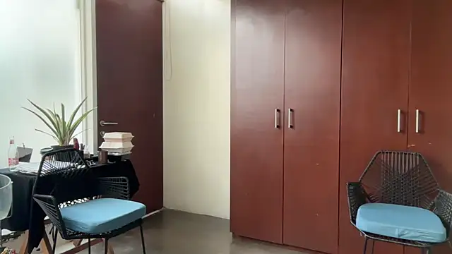 alanan881 online show from 04/10/26, 01:49