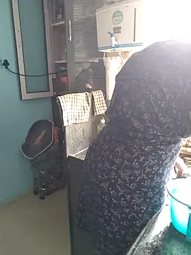 samitasharma online show from 10/26/25, 06:08