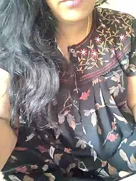 Snapshot of samitasharma chatting on 01/11/26, 03:44 samitasharma online show from 01/11/26, 03:44