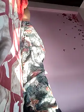 Snapshot of samitasharma chatting on 02/14/26, 03:47 samitasharma online show from 02/14/26, 03:47