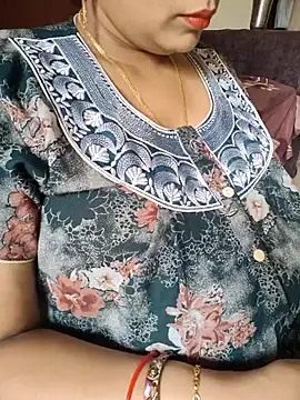 Snapshot of samitasharma chatting on 02/20/26, 05:48 samitasharma online show from 02/20/26, 05:48