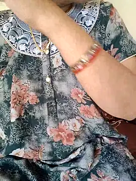 Snapshot of samitasharma chatting on 02/26/26, 04:33 samitasharma online show from 02/26/26, 04:33