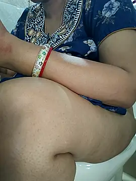 Snapshot of samitasharma chatting on 03/02/26, 05:41 samitasharma online show from 03/02/26, 05:41