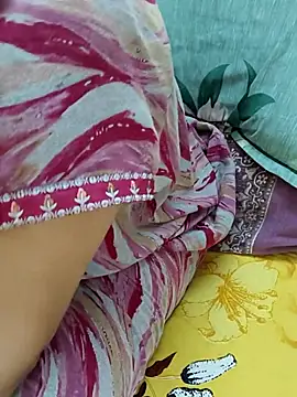 Snapshot of samitasharma chatting on 07/08/26, 07:46 samitasharma online show from 07/08/26, 07:46